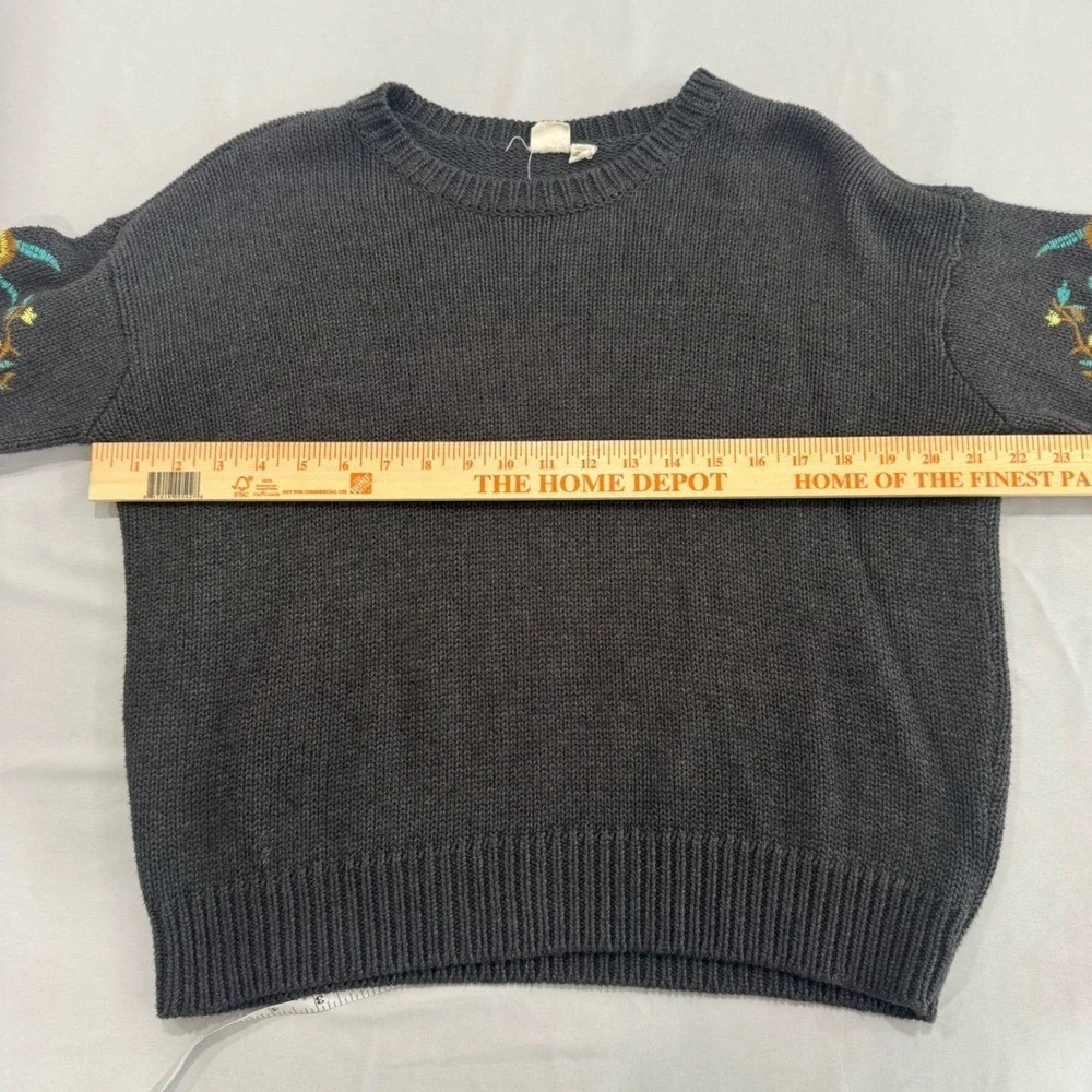 Beautiful Floral Embroidered‎ Sleeve Dark Gray Sweater Small